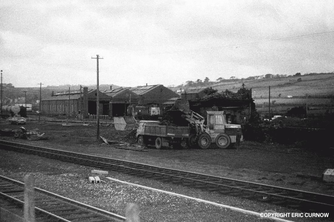 760407A25-LRK-WTR_T-DMLTN=w