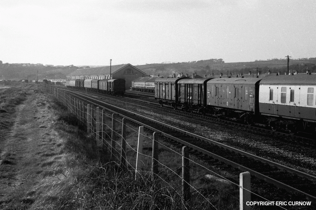 760214D28-LRK-C_SDG-VIS_W=w