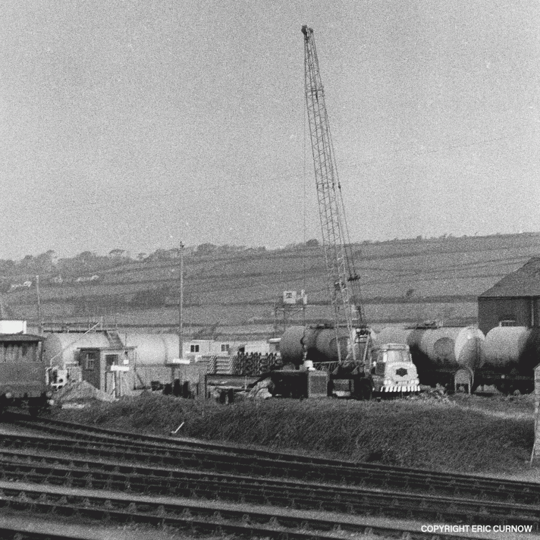 760407A20-LRK-CRANE-VI_NE=w